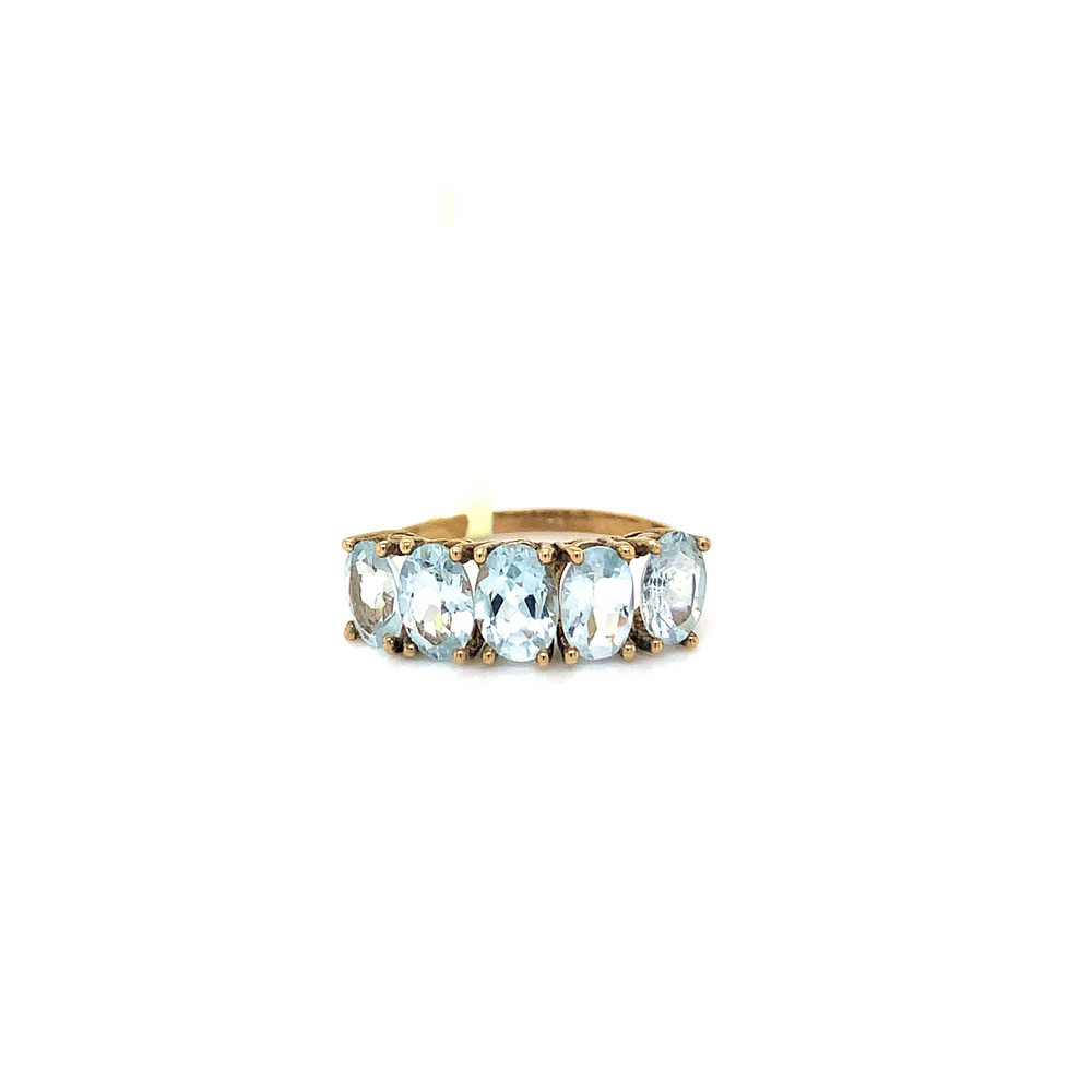 10kt Yellow Gold Oval Aquamarine Ring