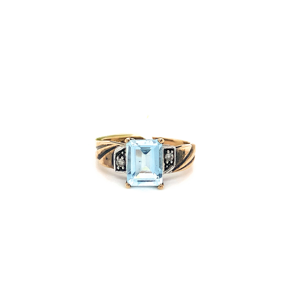 10kt Yellow Gold Emerald Aquamarine Ring
