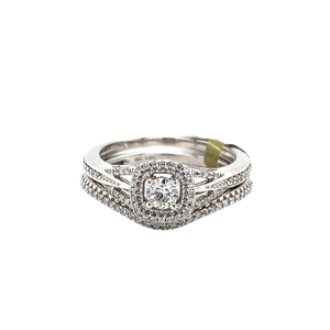 14kt White Gold Diamond Ring set