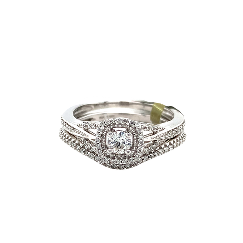 14kt White Gold Diamond Ring set