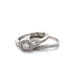 14kt White Gold Diamond Ring set