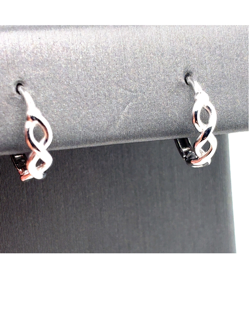 14kt White Gold Fancy Hoop Earrings