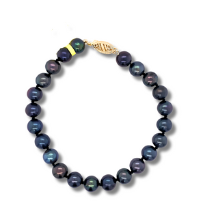 14kt Yellow Gold Black Pearl Bracelet