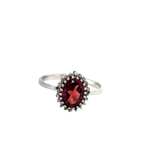 Sterling Silver Ring with Garnet and Diamonds
