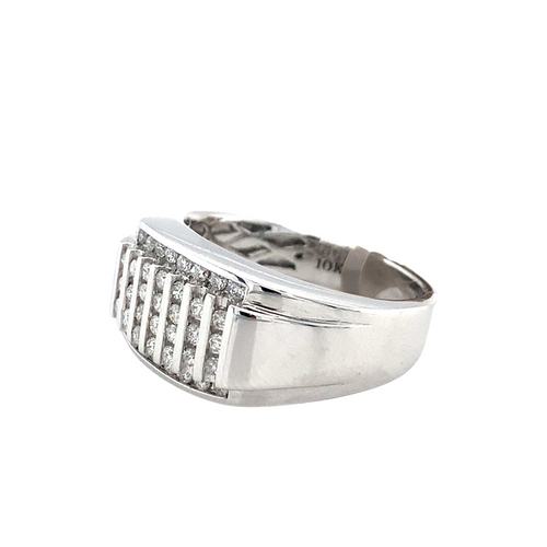 10kt White Gold .50tw Diamond Ring
