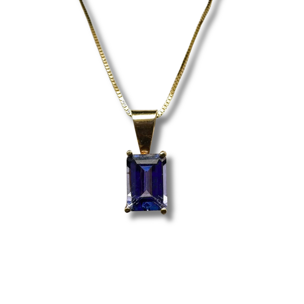 10KY Tanzanite Solitaire Pendant