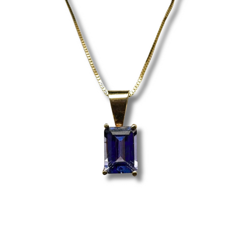 10KY Tanzanite Solitaire Pendant