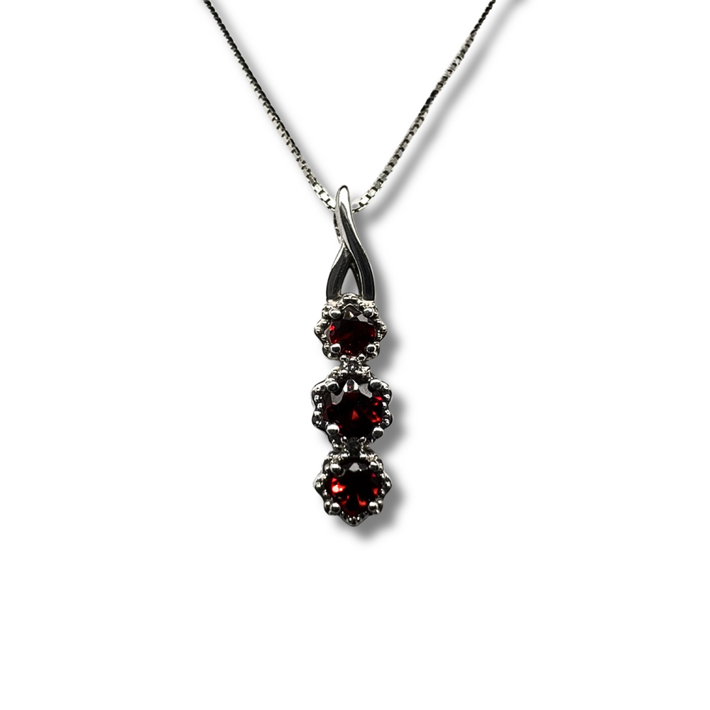 10KW Garnet and diamond 3 Tier Pendant