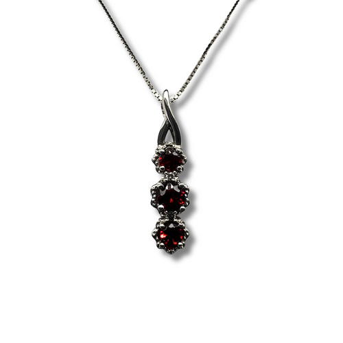 10KW Garnet and diamond 3 Tier Pendant
