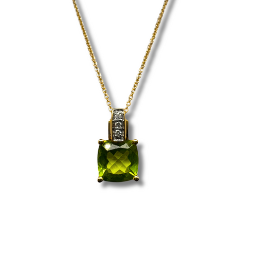 10KY Peridot and Diamond Pendant