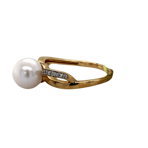 10kt Yellow Gold 8mm Pearl Diamond ring