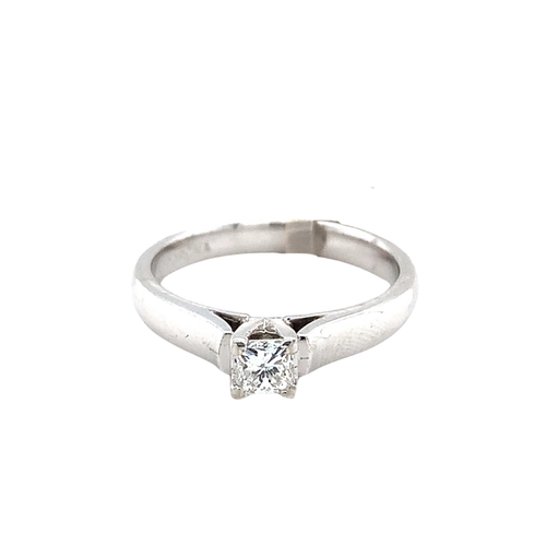 14kt White Gold Diamond Ring