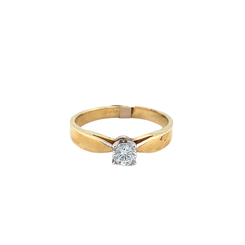 14kt Yellow Gold Diamond Ring