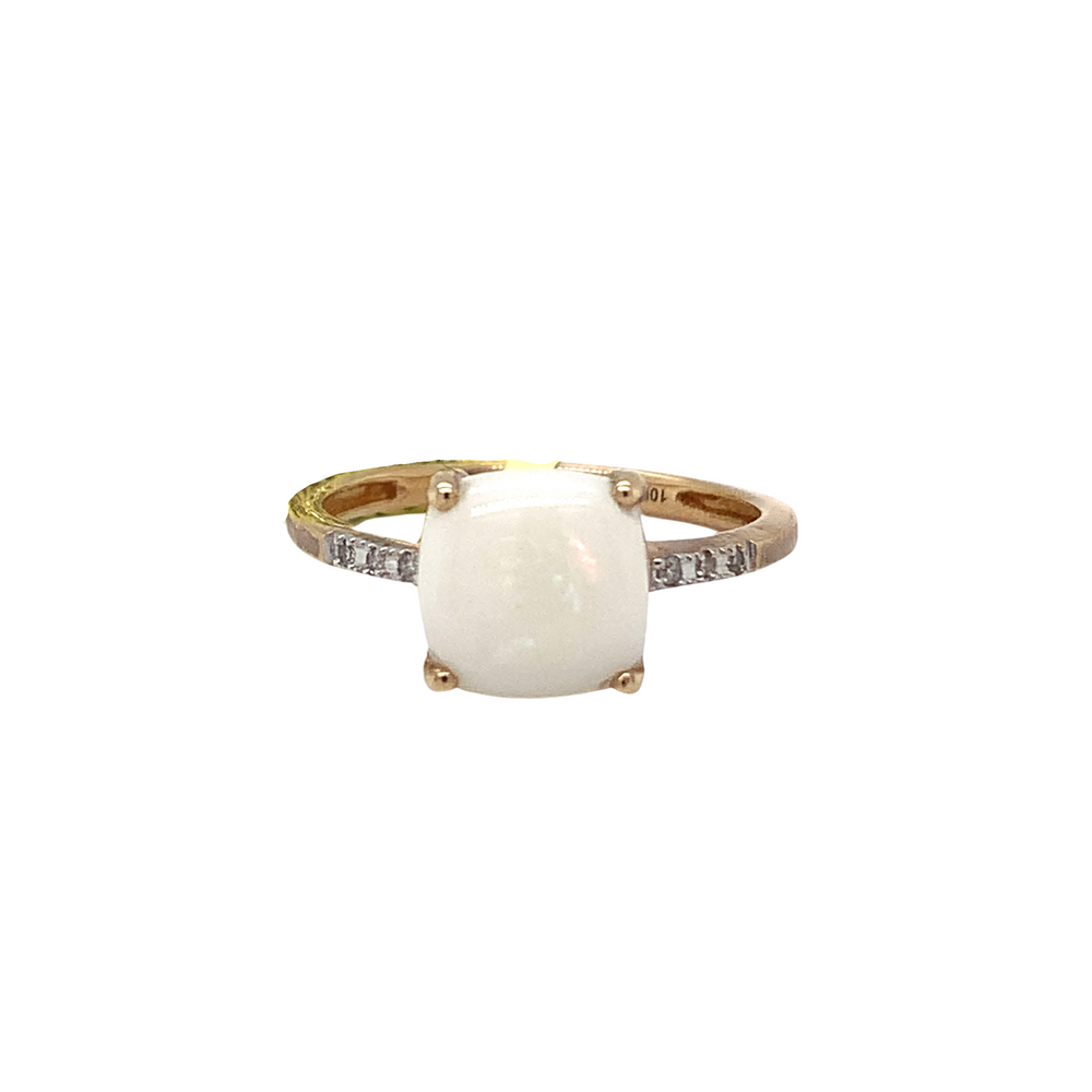 10kt Yellow Gold Opal + Diamond ring
