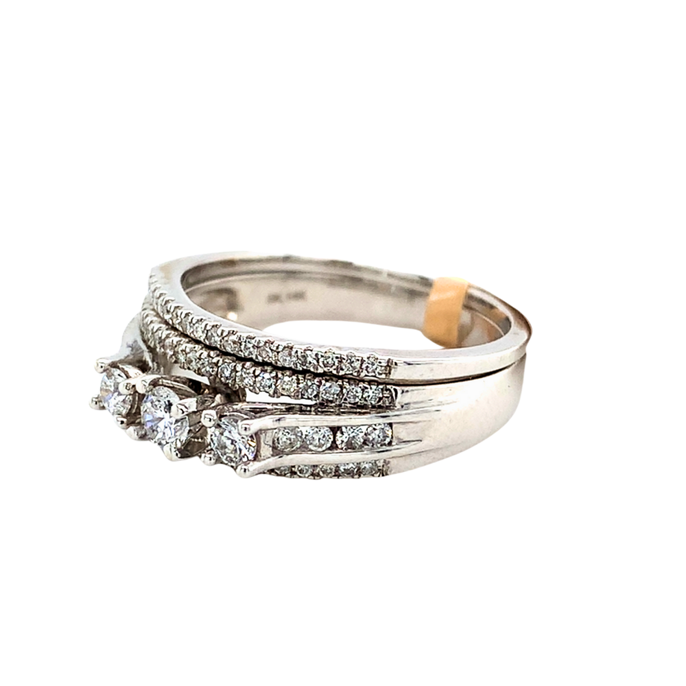 14kt White Gold Diamond Ring set