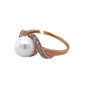 10K Rose Gold Pearl Diamond ring