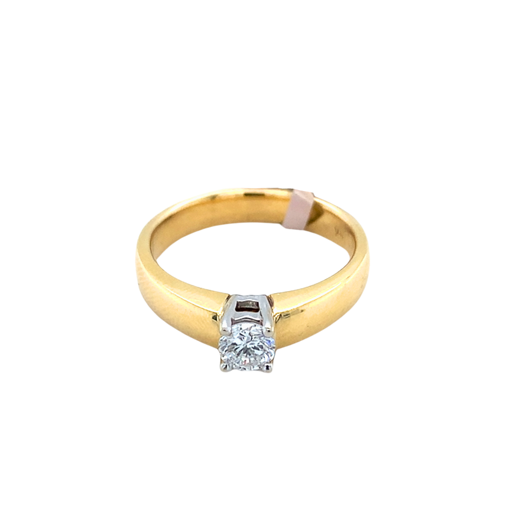 14kt Yellow Gold Diamond Ring