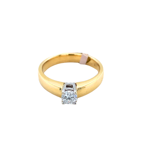 14kt Yellow Gold Diamond Ring
