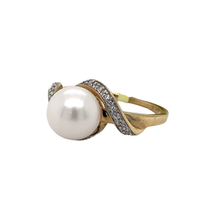 10K Yellow Gold Pearl Diamond Ring