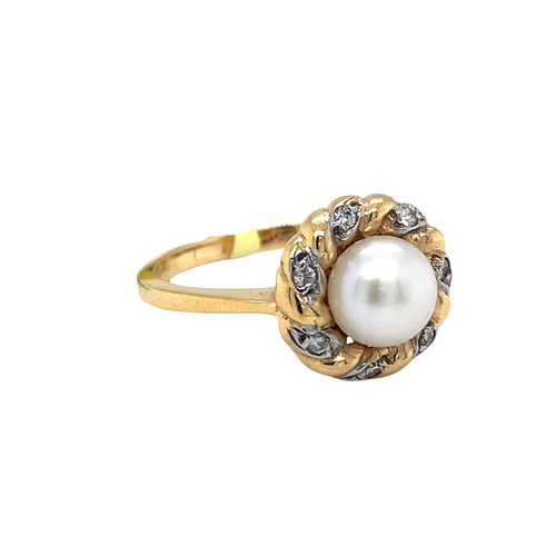 14K Yellow Gold Pearl Diamond ring