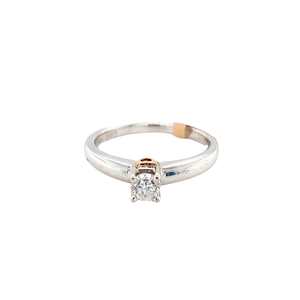 14kt White Gold Diamond Ring