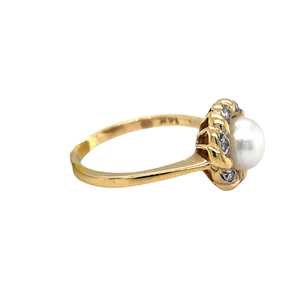 14K Yellow Gold Pearl Diamond ring