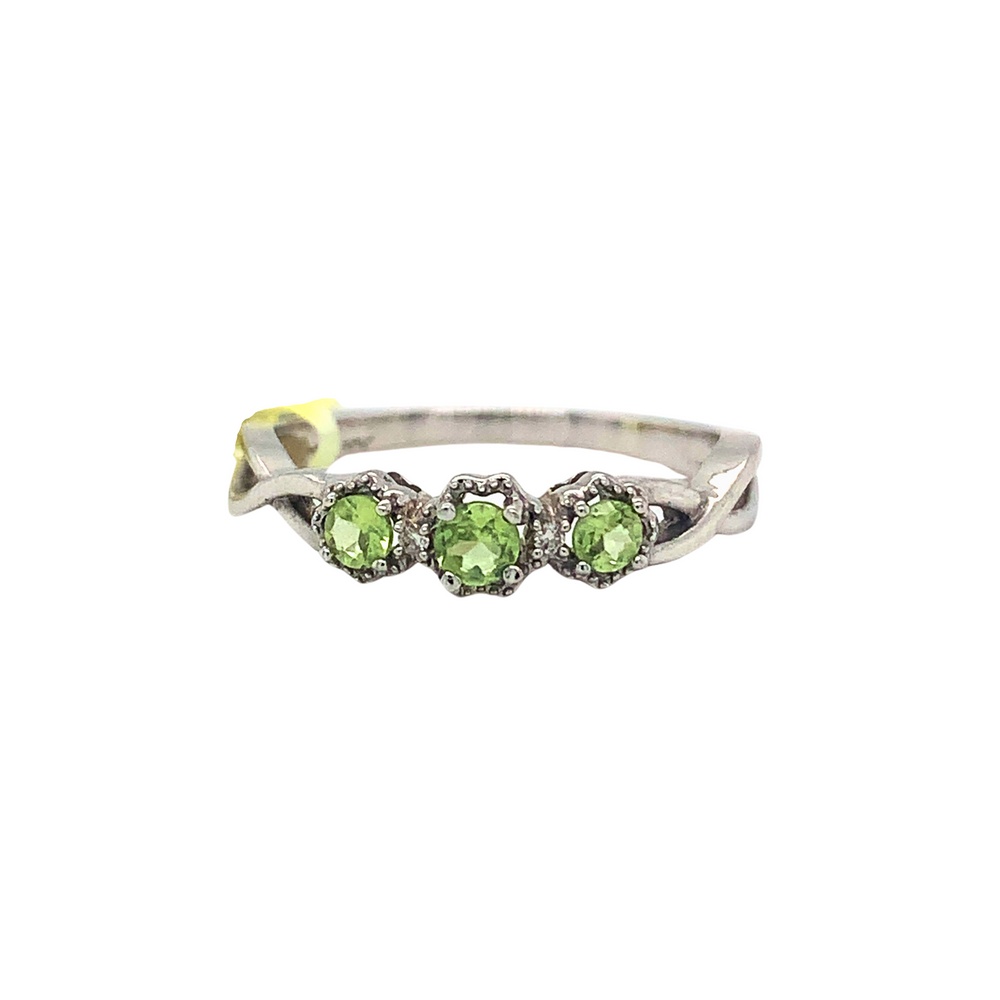 10kt White Gold Peridot + Diamond Ring