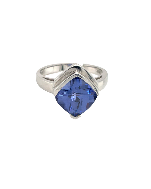 14kt White Gold Synthetic Tanzanite Fancy Ring