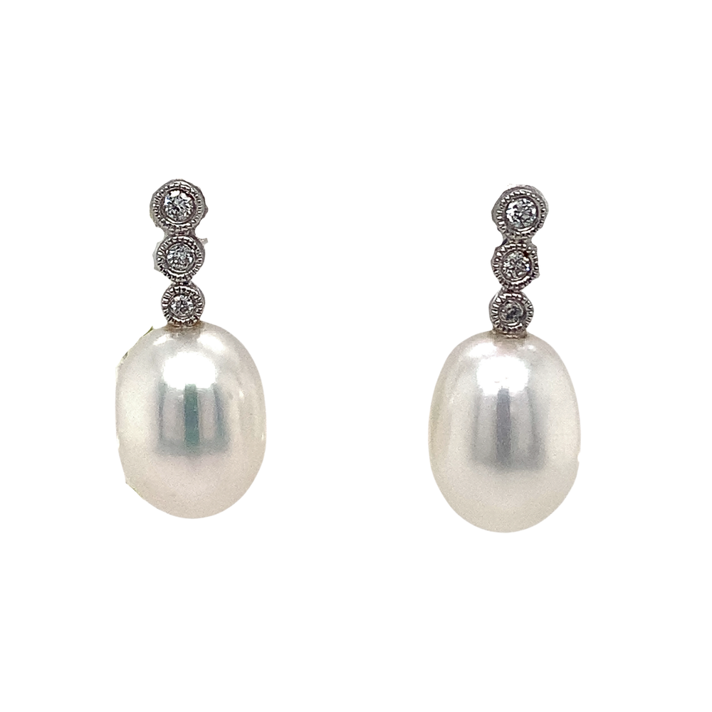 10K White Gold Freshwater Pearl Diamond Earrings