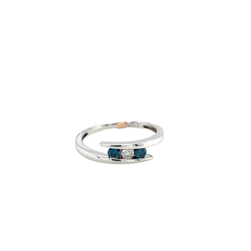 10kt White Gold .25 tw Diamond Ring