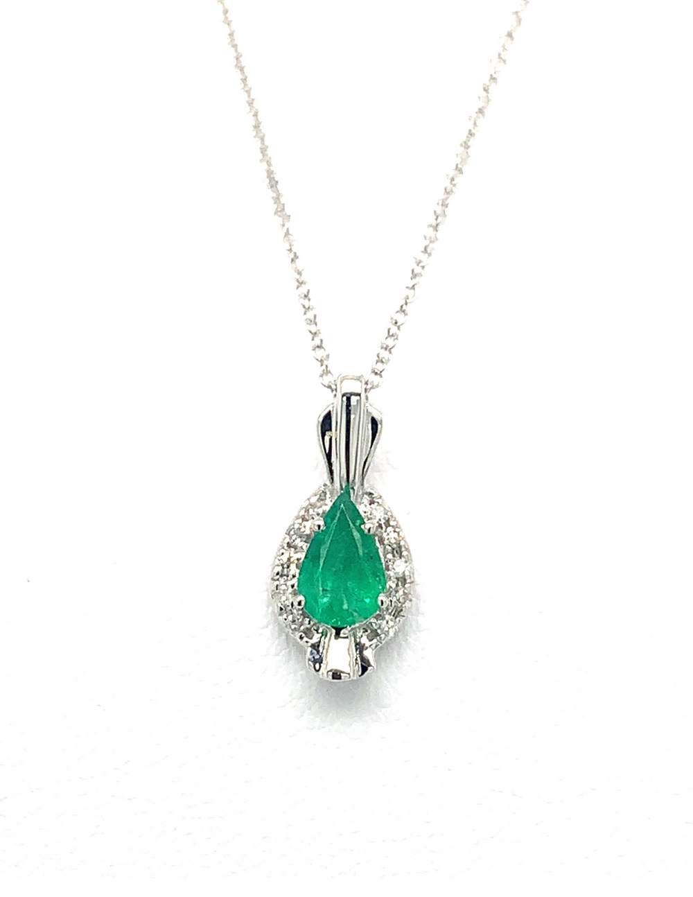 10Kt White Gold Emerald Diamond Pendant