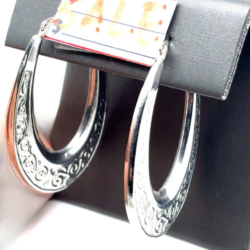10kt White Gold Fancy Hoop Earrings