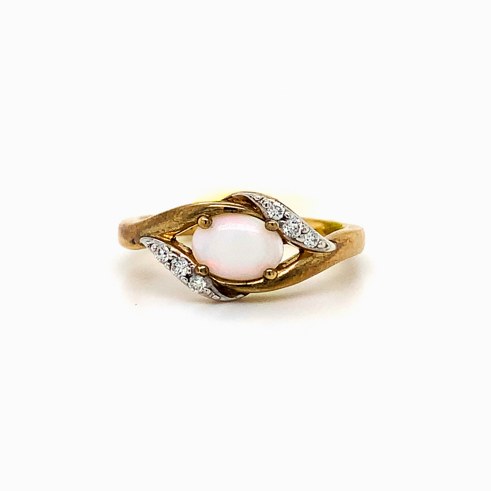 10kt Yellow Gold Opal + Diamond ring