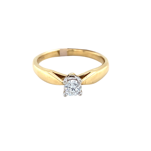 14kt Yellow Gold Diamond Ring