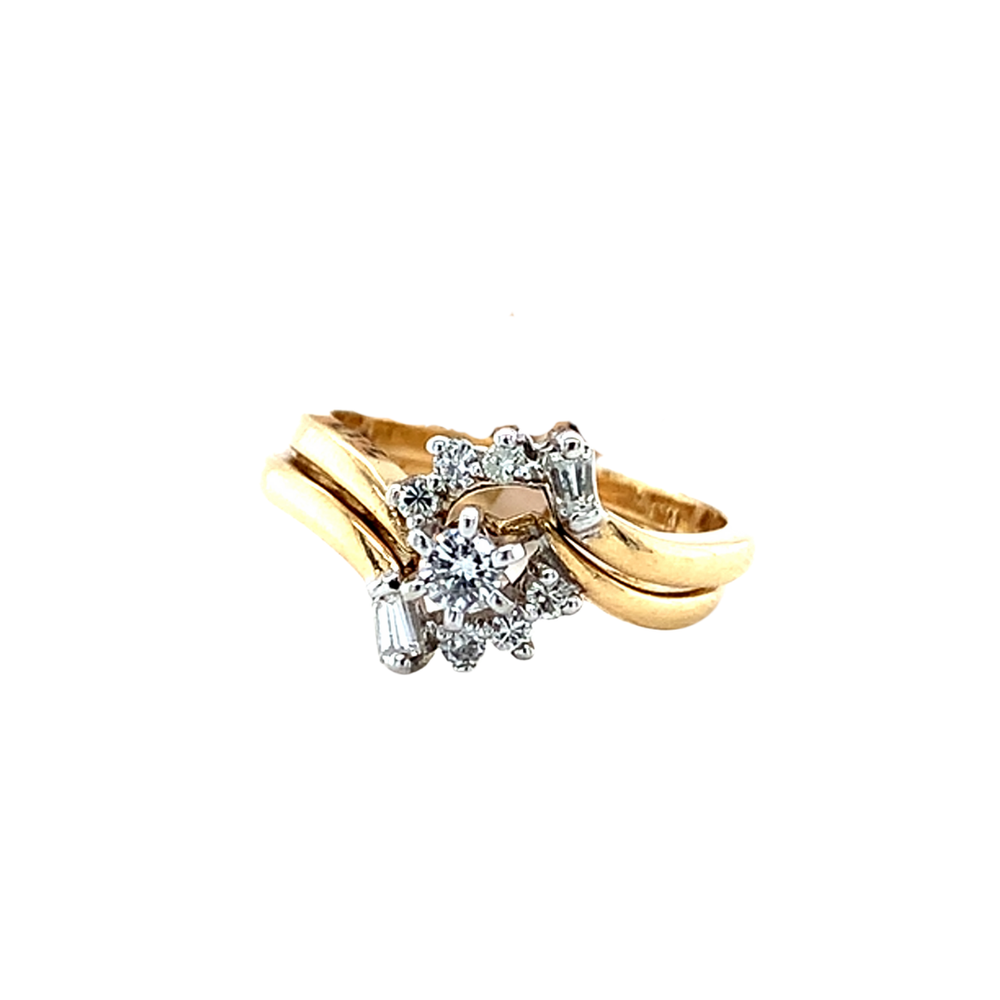 10kt Yellow Gold Diamond Ring set