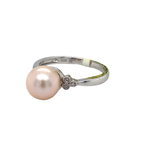 10K White Gold Diamond Pearl Ring