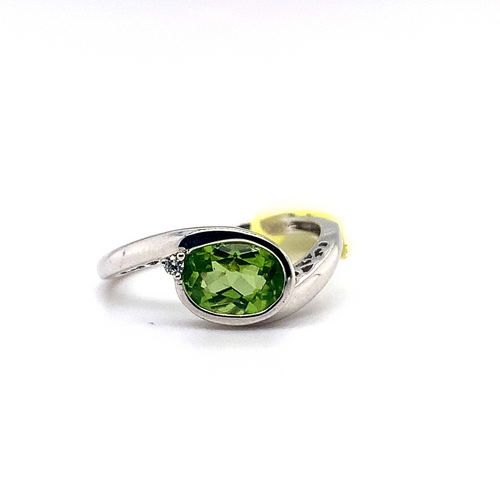 10kt White Gold Oval Cut Peridot Ring + Diamond