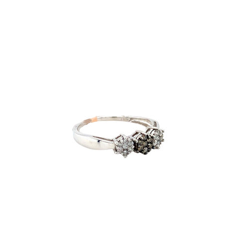 10kt White Gold .26 tw Diamond Ring