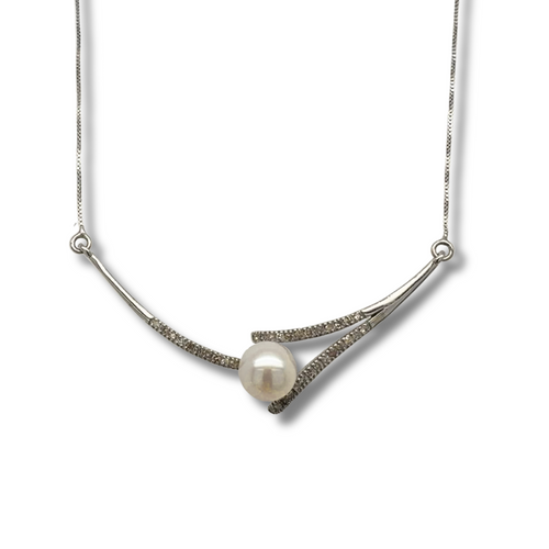 10KW 20mm Pearl and Diamond Necklace
