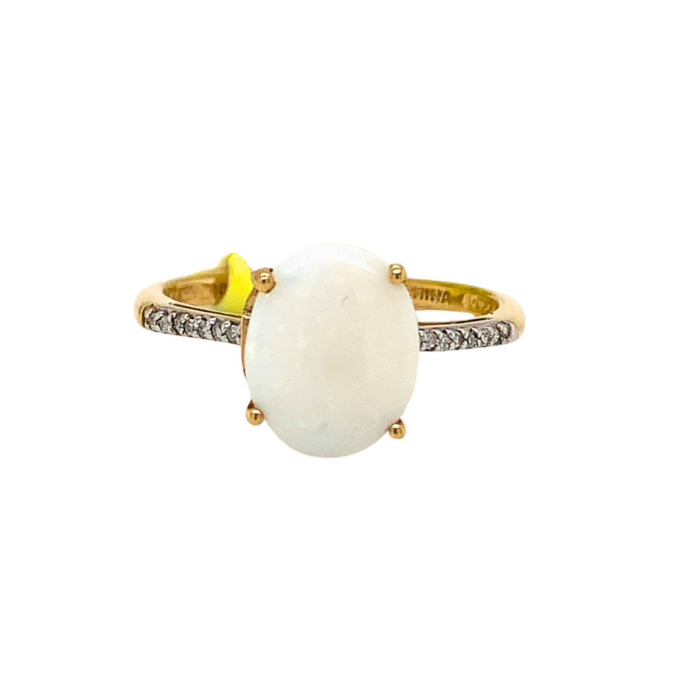 10kt Oval Shape Yellow Gold Opal + Diamond ring