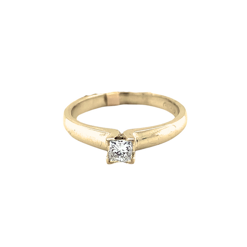 18kt Yellow Gold Diamond Ring