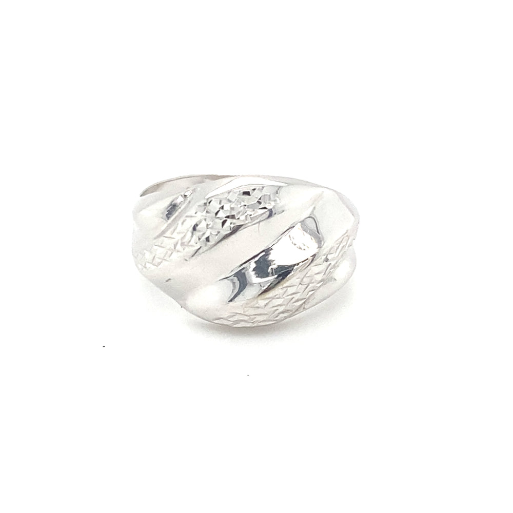 10kt White Gold Fancy Ring