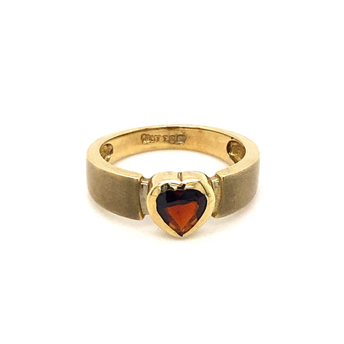 10kt Yellow Gold Synthetic Garnet Ring