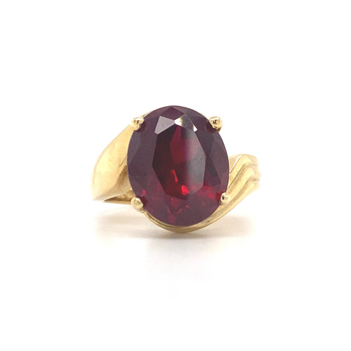 10kt Yellow Gold Synthetic Garnet Fancy Ring