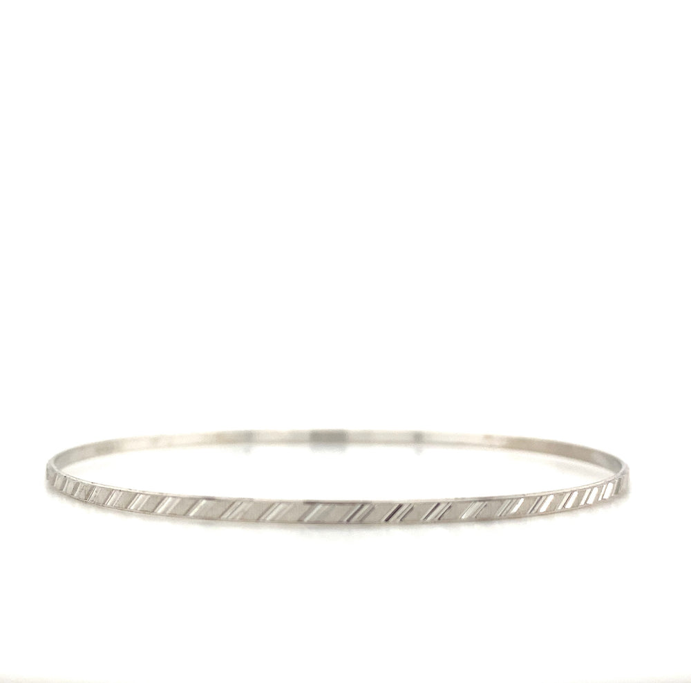 10kt White Gold 2mm Bangle