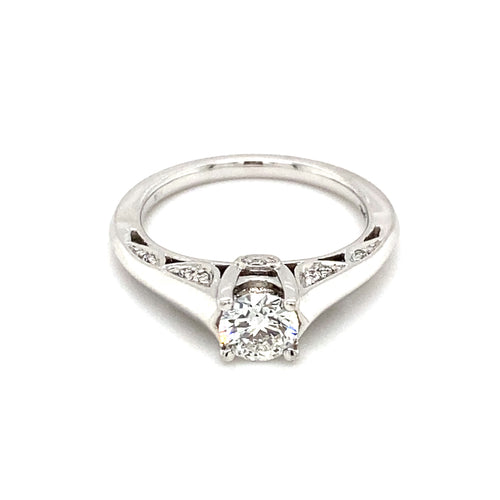 18kt White Gold Canadian Diamond Ring