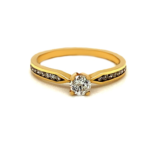 14kt Yellow Gold Canadian Diamond Ring