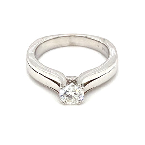 18kt White Gold Canadian Diamond Ring