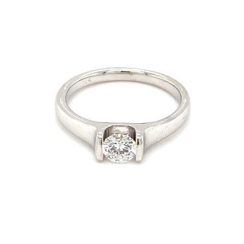 14kt White Gold Diamond Solitaire Ring