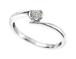 10kt White Gold Diamond Ring